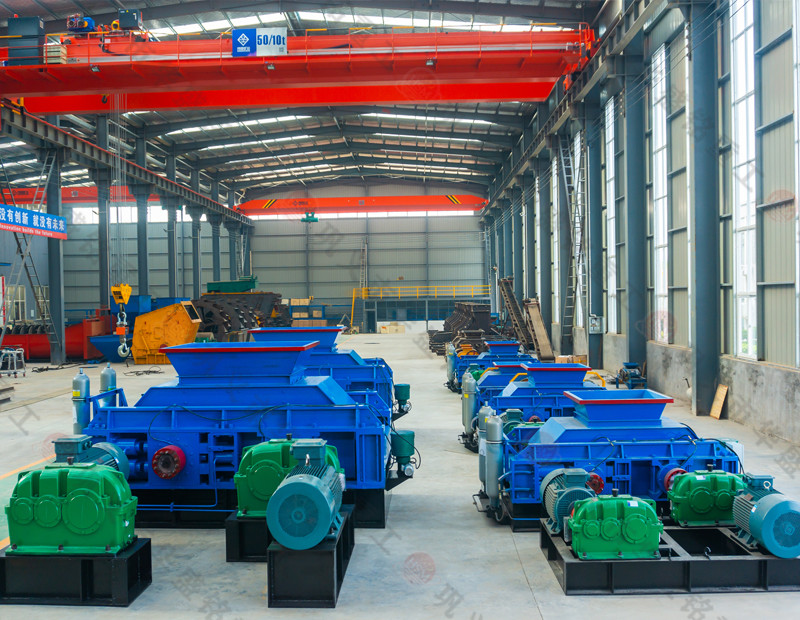 鉀長石液壓對輥制砂機(jī)制砂效果怎么樣？多少錢 ？